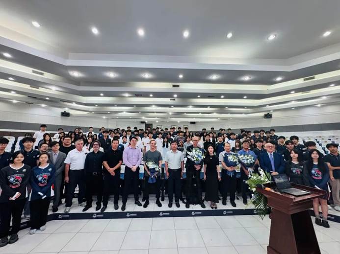 名校聚力,持续赋能|UBC 大学高层代表团四访枫华,筑牢学子直通世界名校快车道~ - 第21张 - 择校360网 名校聚力,持续赋能|UBC 大学高层代表团四访枫华,筑牢学子直通世界名校快车道~ - 第21张